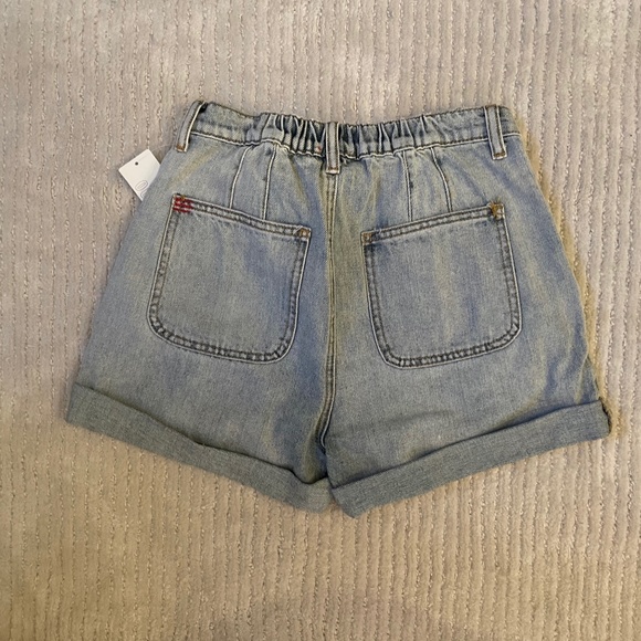 BDG Denim Shorts Size Small - Picture 2 of 3